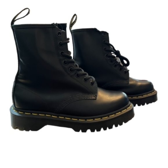 Doc Martens - Picture 2 of 5